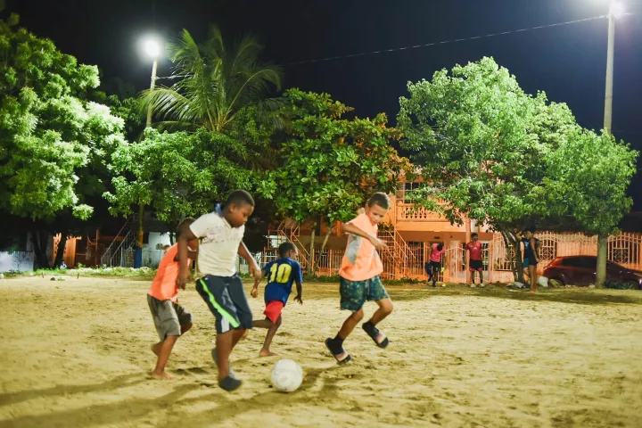 S.O.S Cancha de tierra del barrio 20 de Julio